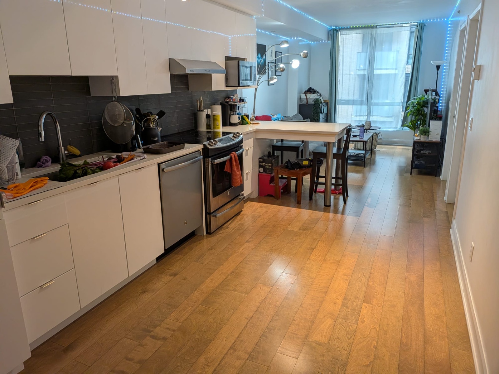 Lease Transfer – Modern 1-Bedroom Apartment | September or Octob — photo 2