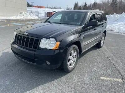 Has remote start Awd turbo Diesel jeep Cherokee for sale in decent shape and unbelievable on diesel...