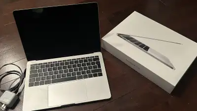 MacBook Pro 13 pouces (A1708), View more