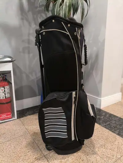 ️‍♂️ Premium Golf Bag – Snake Eyes Brand, View more