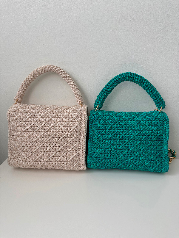 Crossbody bag / crochet handbag / handmade tote bag / purse in Women's - Bags & Wallets in Hamilton - Image 3
