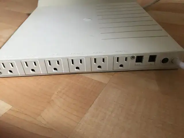 Newpoint Switcher 2000 Plus -$25 Switches Electronics64739290196994121