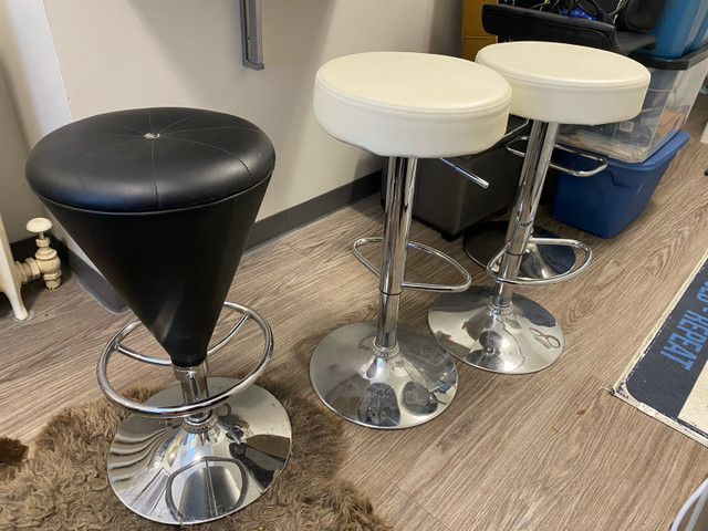 Bar stools  in Home Décor & Accents in Edmonton