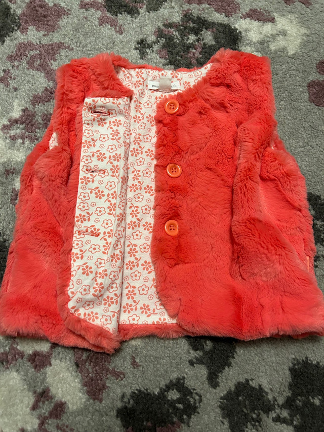 12-18M Faux Fur Vest in Clothing - 12-18 Months in Mississauga / Peel Region - Image 3