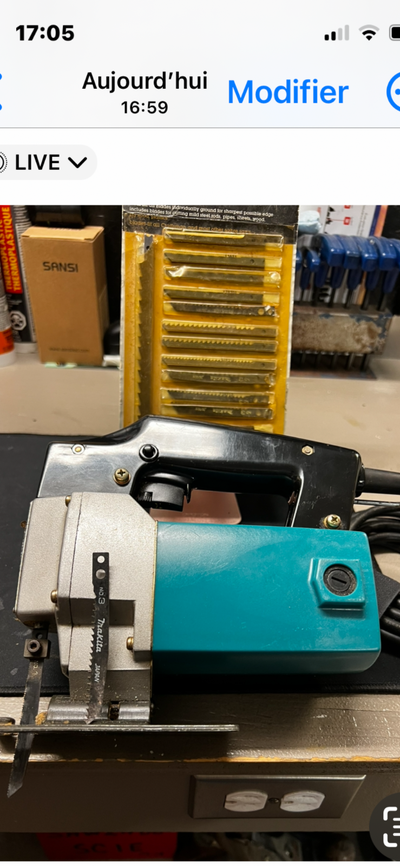 Scie sauteuse MAKITA model 4300bv en très bonne condition 35.$, View more