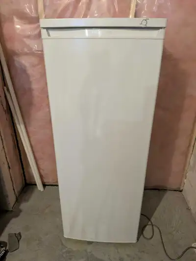 Upright 5-Shelf Deep Freeze, View more