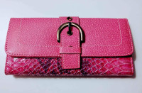 Coach Women's Pink Wallet - Excellent Condition