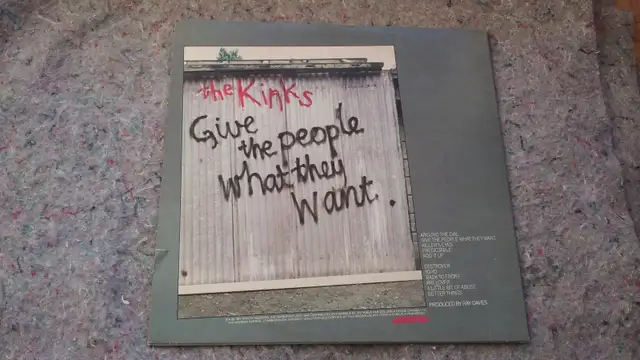 The Kinks Give The People What They Want. Vinyl LP in CDs, DVDs & Blu-ray in Longueuil / South Shore - Image 3
