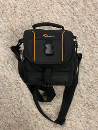 Lowepro Adventura SH140 ii camera bag Mint condition