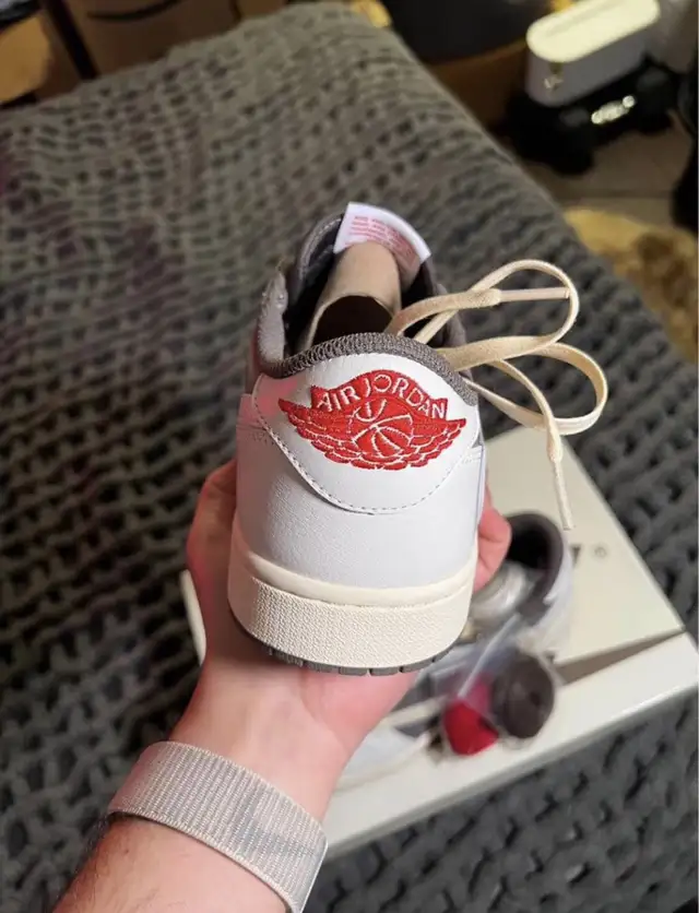 Jordan 1 Retro Low SP Travis Scott Reverse Mocha  in Men's Shoes in Mississauga / Peel Region - Image 6