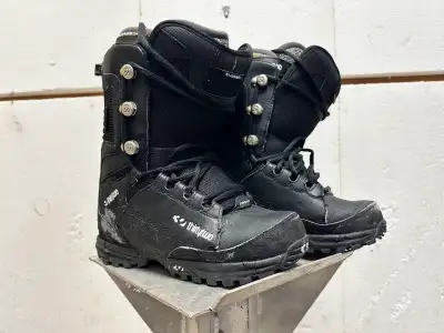 Thirtytwo women snowboard boots US 9 women, View more