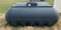 New 950 gallon black hippo leg poly water tank