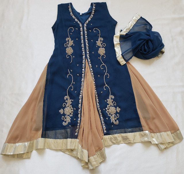 Girls Pakistani/Indian Fancy Desi Outfit in Kids & Youth in Mississauga / Peel Region - Image 2