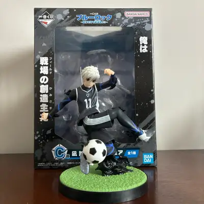 price is firm in great condition and comes with box, can ship for an extra $10 (with tracking)