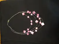 Joli collier en nacre rose / mother of pearl necklace