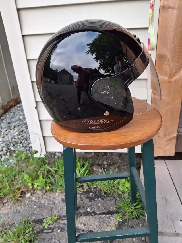 Casque de moto Harley Davidson in Motorcycle Parts & Accessories in Sherbrooke - Image 3
