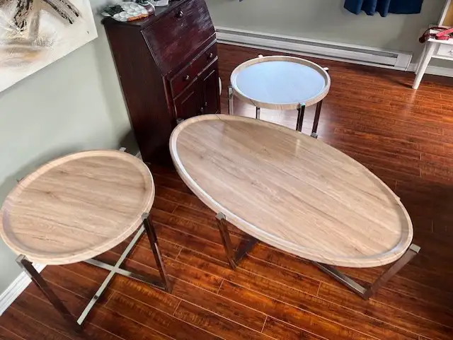 $250 Oval Coffee Table Set for Sale64589976283009120