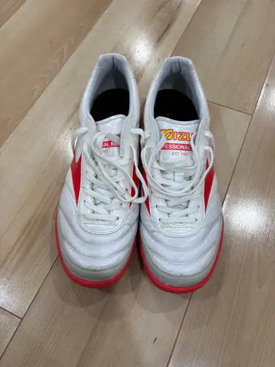 Mizuno sala elite turf mens 9.5, View more