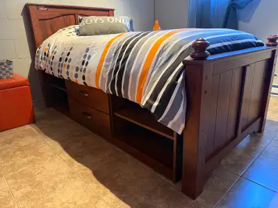 ensemble de chambre a coucher, View more