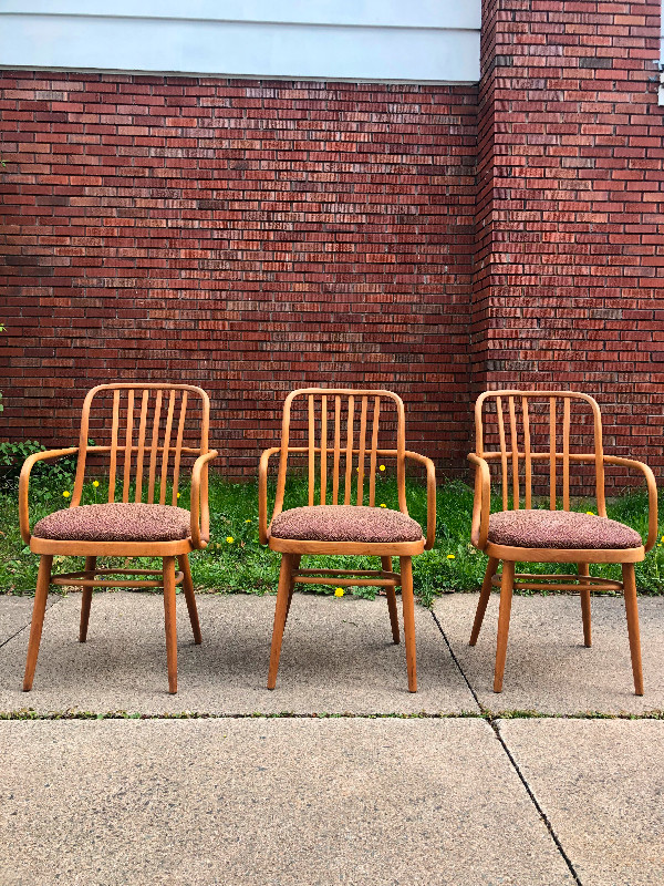 Vintage Mid-Century Bentwood Chairs in Chairs & Recliners in Moncton