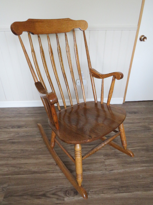 Oak Rocking Chair in Chairs & Recliners in Trenton