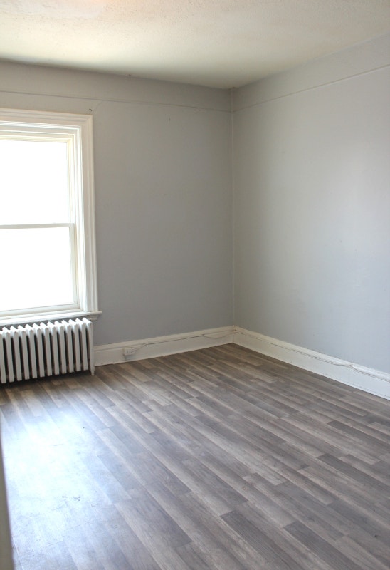 Spacious One Bedroom Apartment for Rent 950+ Long Term Rentals