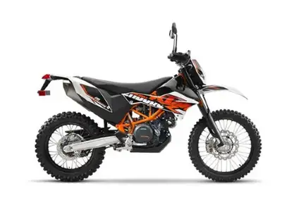 2018 KTM Enduro R 690 – ONLY 1,700 km (Properly broken in – 1,000 km was break-in) Paid over $13,500...