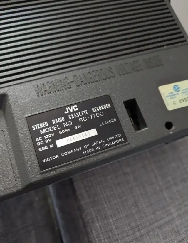 Vintage JVC RC-770C Stereo Radio Cassette Recorder Boombox in General Electronics in Markham / York Region - Image 4