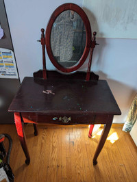 Small vanity table