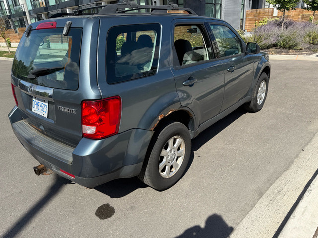 2011 MAZDA TRIBUTE.COMES WITH SAFETY,URGENT SALE!!! in Cars & Trucks in Markham / York Region - Image 3