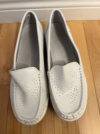 Used Casual Slip On Shoes