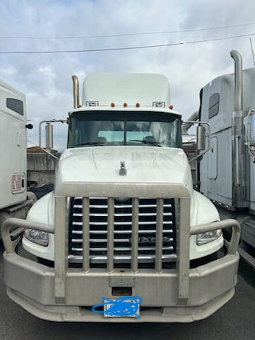 2014 Mack CXU Day Cab in Heavy Trucks in Delta/Surrey/Langley