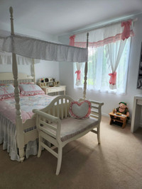 Vintage Princess Canopy Bedroom Set