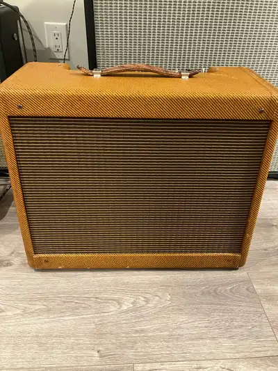 ***PRICE DROP***Trinity Hand Wired 5E3 Fender Tweed Deluxe Clone, View more