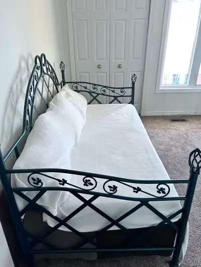 Day/ Trundle Bed, View more