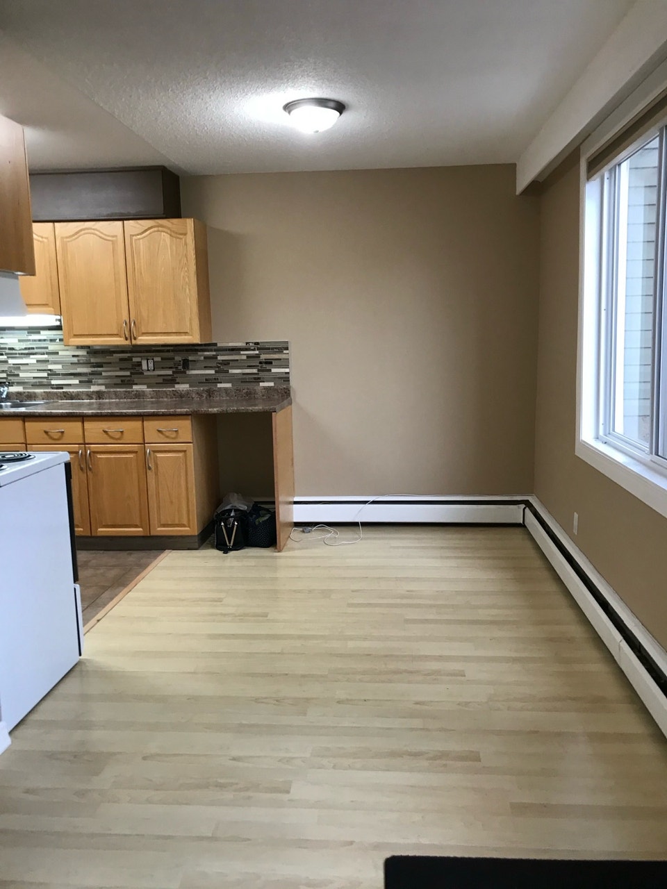 2 bedroom condo available Nov 1 4