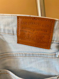 Levis skinny jeans size 25