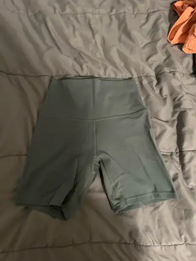 Lululemon align army green 6inch shorts, View more