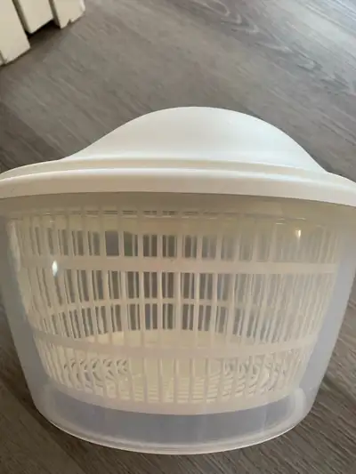 New - salad spinner , View more