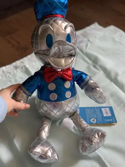 Brand new Disney Donald Duck Special Edition for 85 years, View more