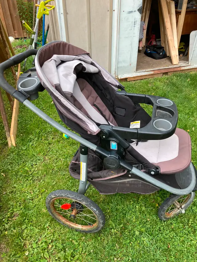 Jogging Stroller and Double Stroller in Strollers, Carriers & Car Seats in St. Catharines - Image 8