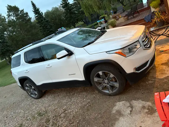 2017 GMC Acadia 