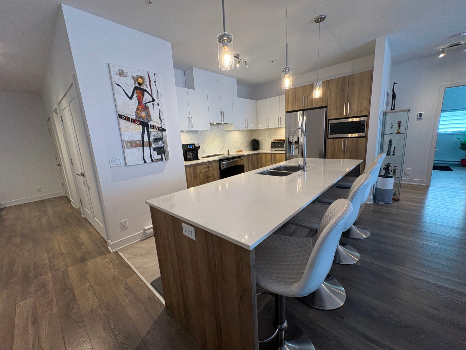 Grand condo à St-Basile-Le-Grand — photo 1