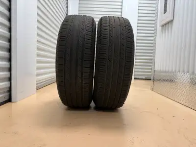 2 Tires 90$ for all Size 235/65 R17 All-season tires Michelin Premier LTX Located in my storage. 146...