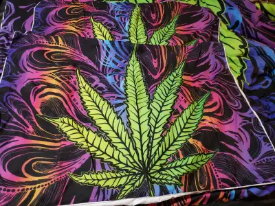 BlessLiving Cannabis Leaf Comforter Set 3 Pcs US Twin - Rainbow, View more