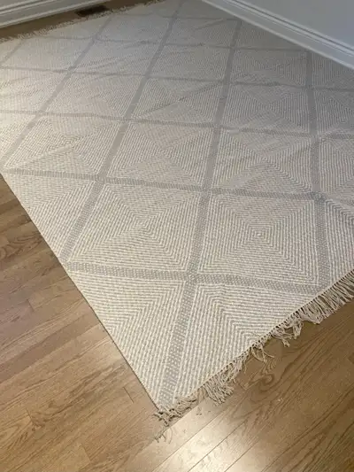 Brand New Wool Rug 7'6" x 9'6", View more