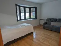3 Beds 1 Bath Apartment - 1850$ Electricity Included