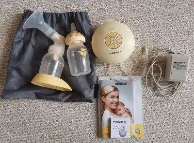 Medela Swing Maxi Breast Pump.