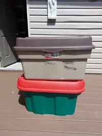 2 Storage Containers