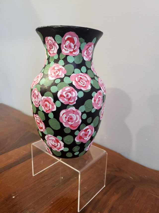 Rose Painted Mother's Day Vase in Arts & Collectibles in Oshawa / Durham Region